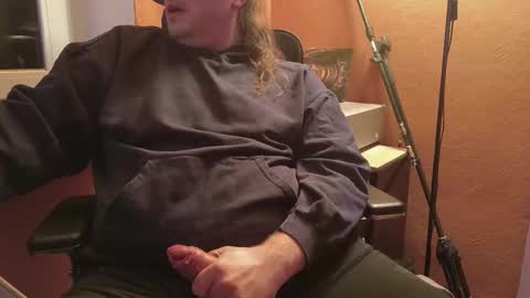 chubbyguy301989 online show from March 4, 7:20 pm