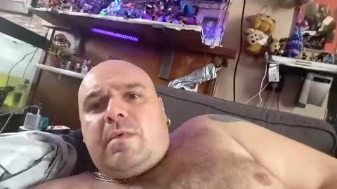 Snapshot of chubbyman43 chatting on May 14, 12:01 pm chubbyman43 online show from May 14, 12:01 pm