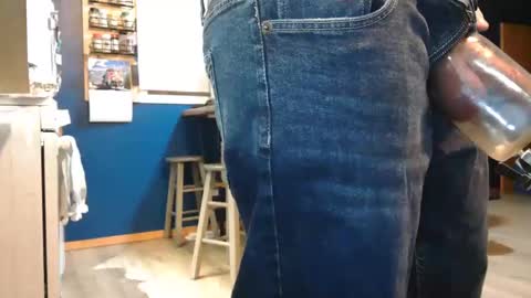 Snapshot of chubbytuna chatting on December 15, 12:37 am Chubbypumper online show from December 15, 12:37 am