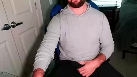 Snapshot of chuck0781 chatting on October 11, 4:05 pm chuck online show from October 11, 4:05 pm