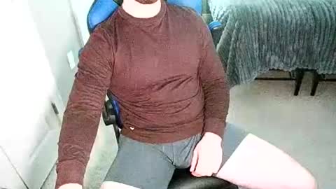 Snapshot of chuck0781 chatting on November 28, 7:38 pm chuck online show from November 28, 7:38 pm