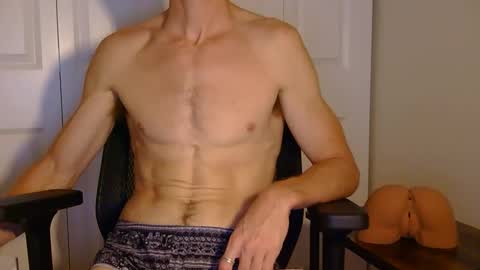 chuck5566 online show from April 18, 5:33 am