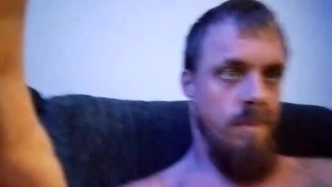 Snapshot of chuck_j3 chatting on September 16, 5:30 am chuck_j3 online show from September 16, 5:30 am