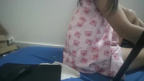 chuppyrose online show from April 9, 3:06 am