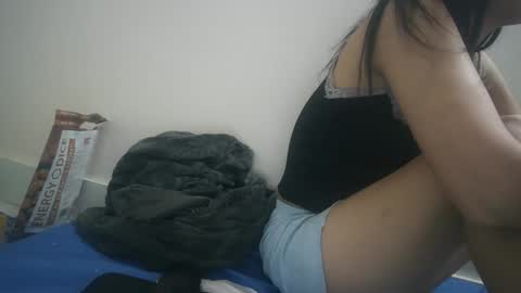 chuppyrose online show from April 12, 7:57 am