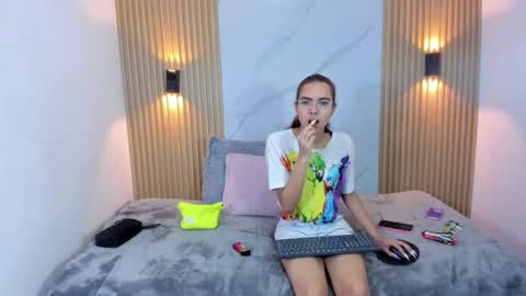 Snapshot of ciara_bunny_ chatting on June 10, 7:57 pm ciara_bunny_ online show from June 10, 7:57 pm