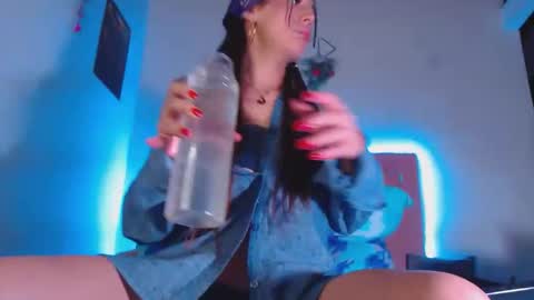 Snapshot of cicimom chatting on November 17, 12:49 am cicimom online show from November 17, 12:49 am