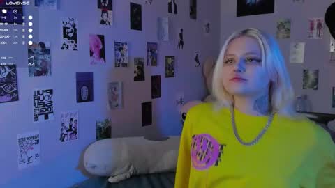 Snapshot of cigaretteduringsex chatting on November 10, 10:58 am Helen and Teya online show from November 10, 10:58 am