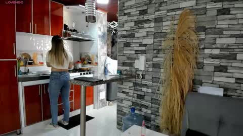 Ciindy Lovers online show from November 11, 2:06 pm