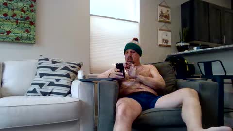 Snapshot of cinapw chatting on March 8, 3:24 pm cinapw online show from March 8, 3:24 pm