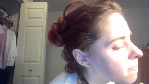 Snapshot of cindyfitness chatting on December 2, 6:10 pm cindyfitness online show from December 2, 6:10 pm