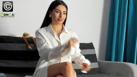 Cindy online show from April 8, 8:42 pm