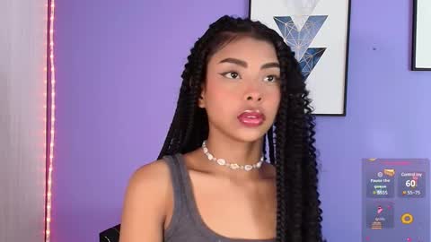 Snapshot of cinnamon_kyla chatting on February 13, 7:21 pm cinnamon_kyla online show from February 13, 7:21 pm