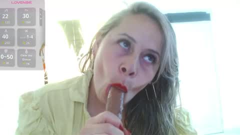 Snapshot of cinthia1609 chatting on November 13, 8:19 pm cinthia1609 online show from November 13, 8:19 pm