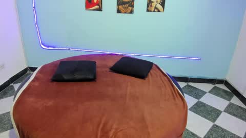 Cinthya online show from May 29, 6:28 pm
