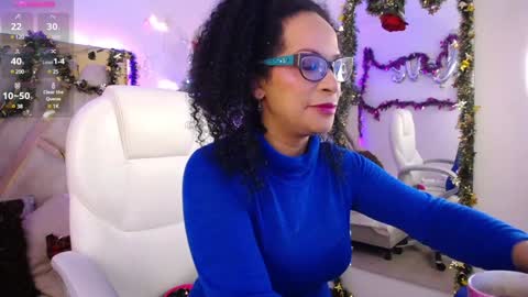 Snapshot of cintia_holms chatting on December 9, 12:19 pm Cintia online show from December 9, 12:19 pm