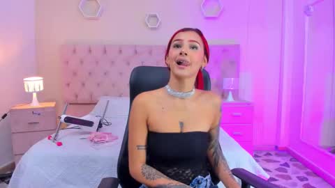 CintiaCollins  online show from November 4, 9:36 pm