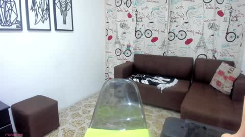 Snapshot of cintiagreyx chatting on February 6, 5:51 pm  CINTIA  online show from February 6, 5:51 pm