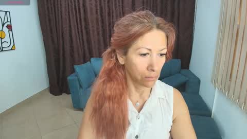 Snapshot of cintiagreyx chatting on February 24, 11:32 am  CINTIA  online show from February 24, 11:32 am