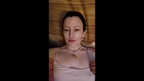 Snapshot of circadouxxx chatting on April 5, 11:24 pm circadouxxx online show from April 5, 11:24 pm
