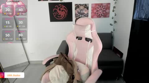 Snapshot of circe_l chatting on February 1, 8:47 pm Paulina online show from February 1, 8:47 pm