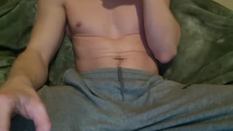 Snapshot of circumsizedbandit chatting on February 10, 7:58 am circumsizedbandit online show from February 10, 7:58 am