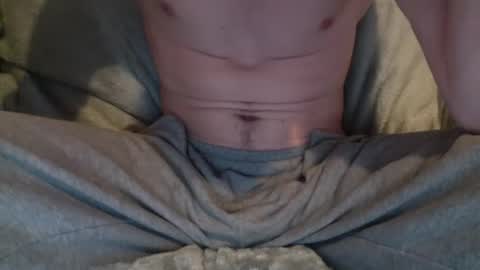 Snapshot of circumsizedbandit chatting on March 11, 1:26 am circumsizedbandit online show from March 11, 1:26 am