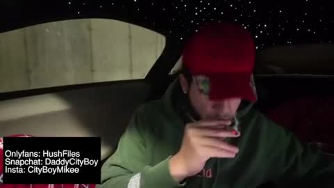 Snapshot of cityboymike_ chatting on January 20, 10:37 pm cityboymike_ online show from January 20, 10:37 pm