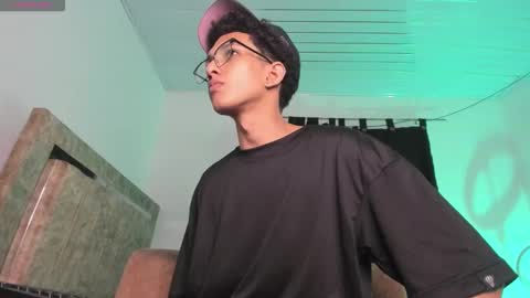 cj_davis1 online show from March 10, 3:11 am