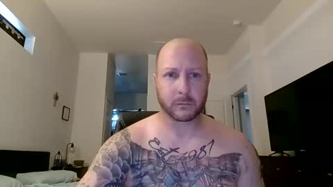 Snapshot of cjlaz1987 chatting on April 27, 9:13 pm cjlaz1987 online show from April 27, 9:13 pm