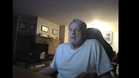 cjscout online show from December 16, 5:49 am