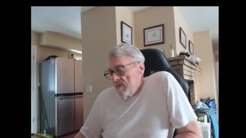 cjscout online show from April 18, 9:04 pm