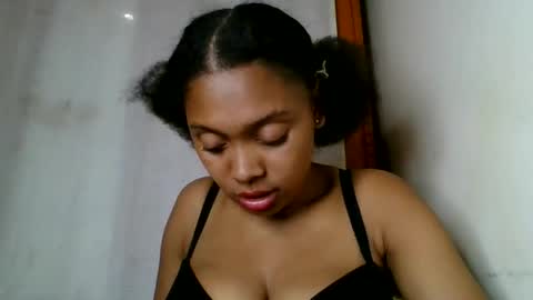 ckamilla45 online show from September 10, 7:19 am