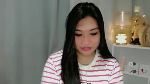 Snapshot of claire_wntr chatting on April 29, 5:30 pm CLAIRE online show from April 29, 5:30 pm