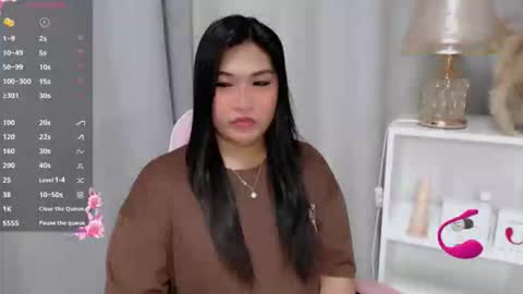 Snapshot of claire_wntr chatting on June 9, 5:35 pm CLAIRE online show from June 9, 5:35 pm