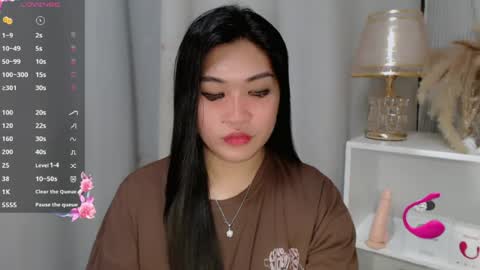 Snapshot of claire_wntr chatting on July 21, 4:37 am CLAIRE online show from July 21, 4:37 am