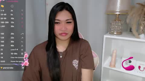 Snapshot of claire_wntr chatting on July 31, 6:51 pm CLAIRE online show from July 31, 6:51 pm