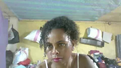Snapshot of clairette9794 chatting on May 30, 9:01 pm clairette9794 online show from May 30, 9:01 pm