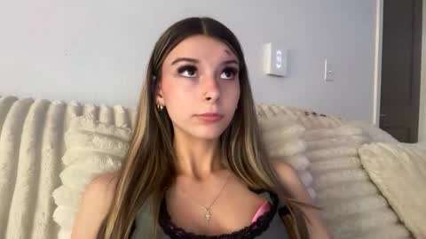 clairewalkerr online show from November 14, 10:07 pm