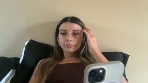 clairewalkerrr online show from December 3, 6:28 pm