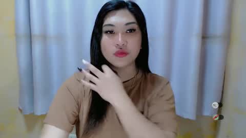 CLAIRE online show from January 8, 1:41 pm