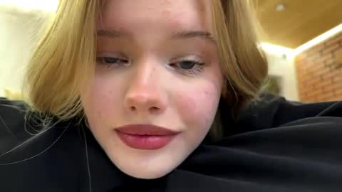 Malin online show from April 30, 2:12 pm