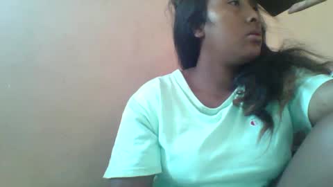 Snapshot of clarah0123 chatting on January 6, 12:02 pm Clarah0123 online show from January 6, 12:02 pm