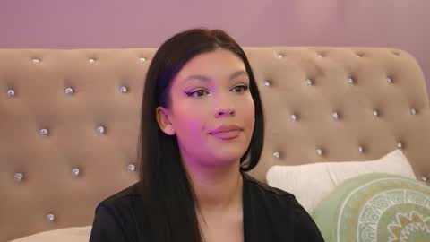 Clara online show from November 20, 3:34 pm