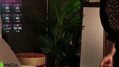 Snapshot of clarashinex chatting on February 1, 4:03 am Clara online show from February 1, 4:03 am