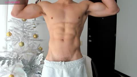 Snapshot of clark_bostom chatting on November 28, 2:09 pm clark online show from November 28, 2:09 pm