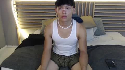 Snapshot of clark_ken1 chatting on February 26, 10:53 pm clar online show from February 26, 10:53 pm