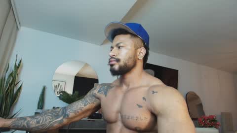 clark_strong online show from April 3, 11:03 pm