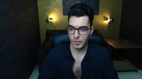 Snapshot of clarkslade chatting on October 12, 5:39 am ClarkSlade online show from October 12, 5:39 am