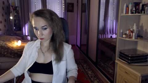 classyinna online show from October 8, 11:30 am